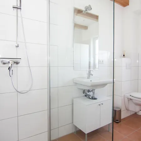 Neuendorfkrug, Luetow, Cleaning Included * Lutow