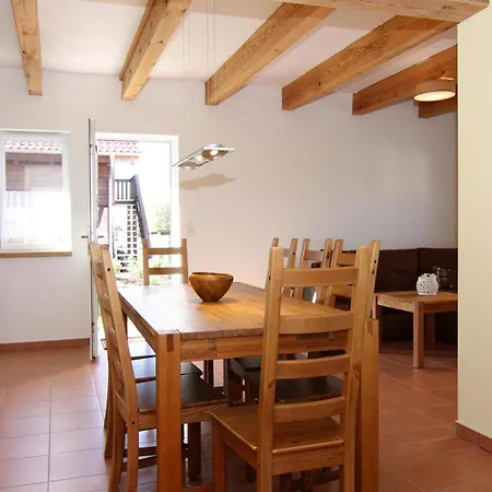 Neuendorfkrug, Luetow, Cleaning Included Apartment